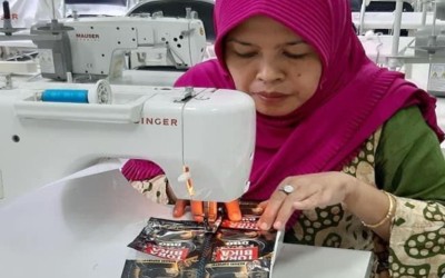 Bu Ika: Emansipasi & Bumi Lestari, Dua Sisi Suluh Kartini